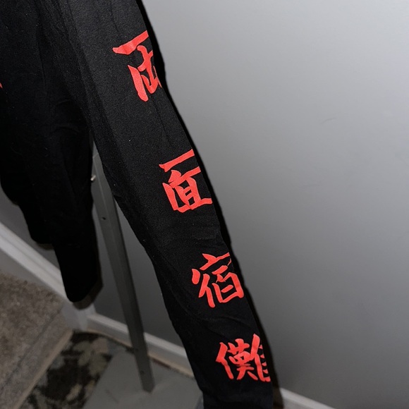 Jujutsu Kaisen Anime Shirt - Picture 4 of 6